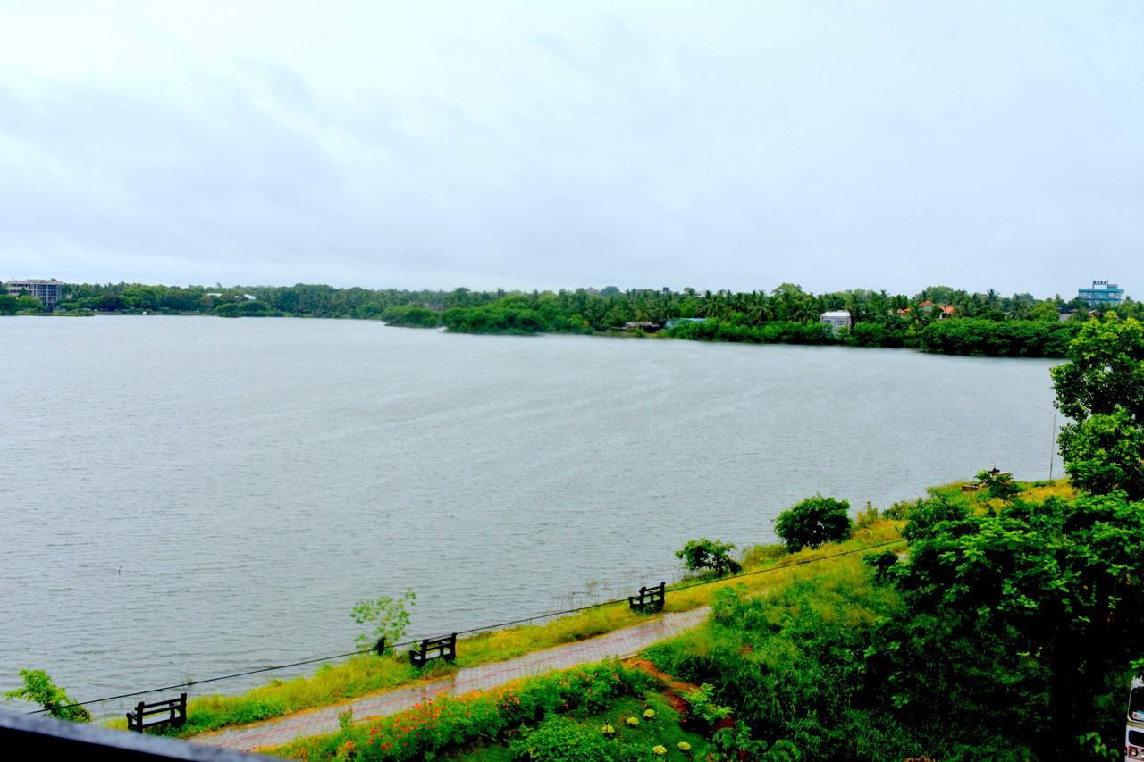 Lake City Resort Anuradhapura Luaran gambar