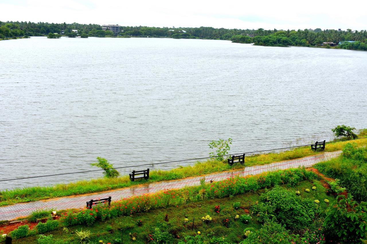 Lake City Resort Anuradhapura Luaran gambar