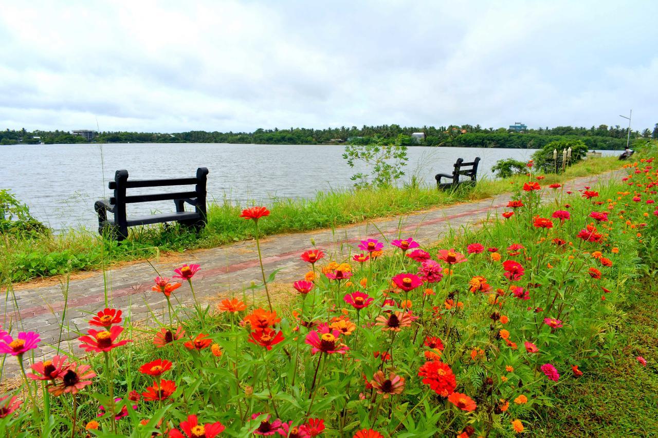 Lake City Resort Anuradhapura Luaran gambar